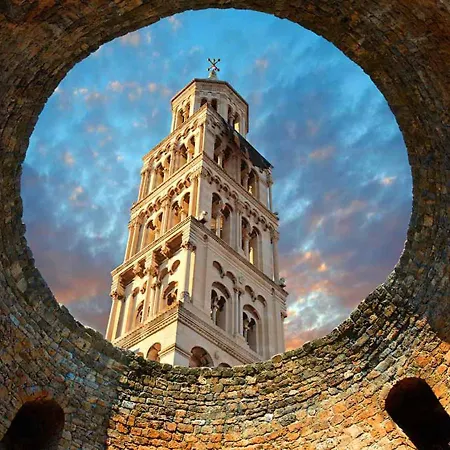 Awesome Stone House Gasthuis Split