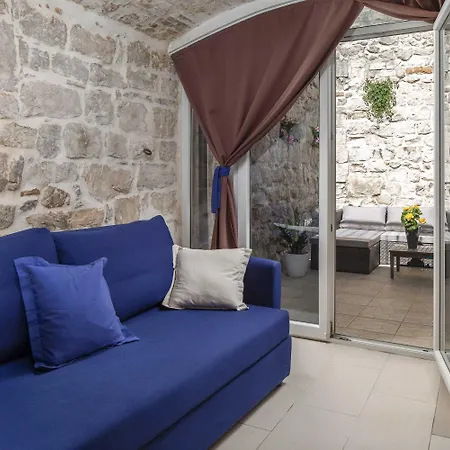 בית הארחה Awesome Stone House