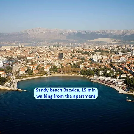 בית הארחה Awesome Stone House 4*