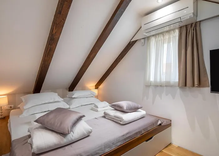Awesome Stone House 4* Split