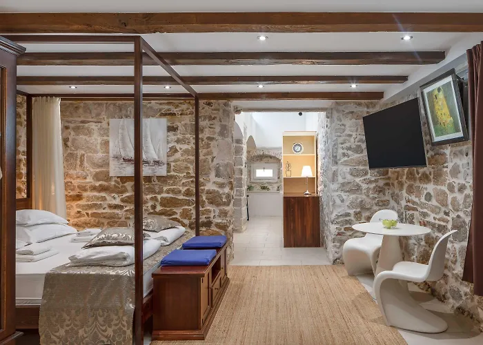 Awesome Stone House Split