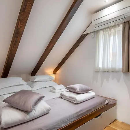 Awesome Stone House 4* Split